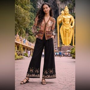 Farm Rio Anthropologie NWT Long-Sleeve V-Neck Printed Blouse size S.